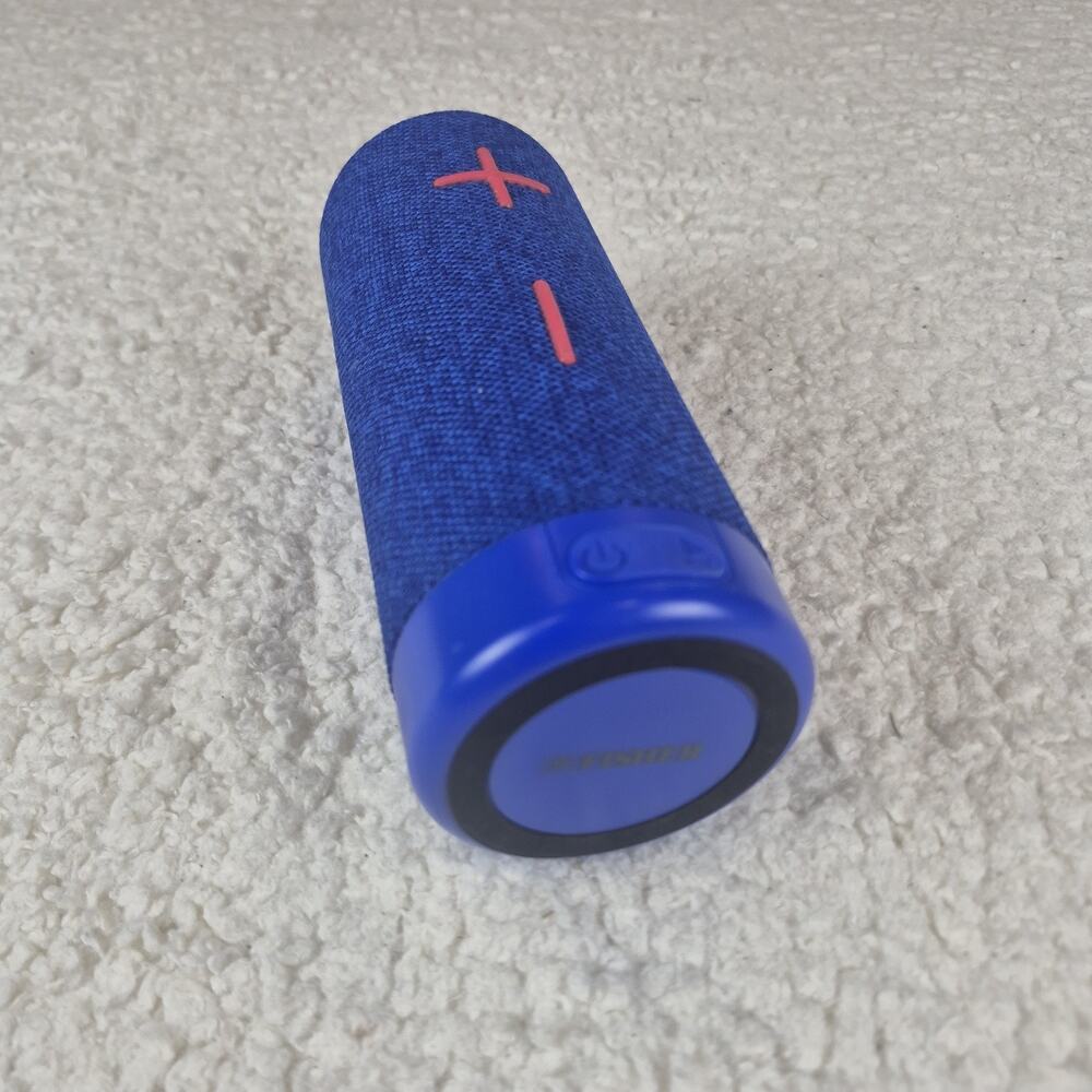 Fisher Rogue Wireless Speaker Bluetooth FM Radio IPX4 USB Read* 1200mAh Light FX